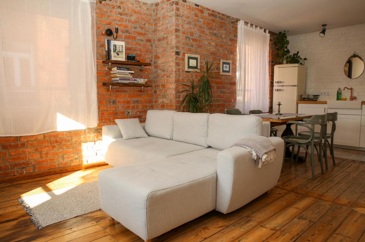 Bralu Street Apartments Лиепая Экстерьер фото