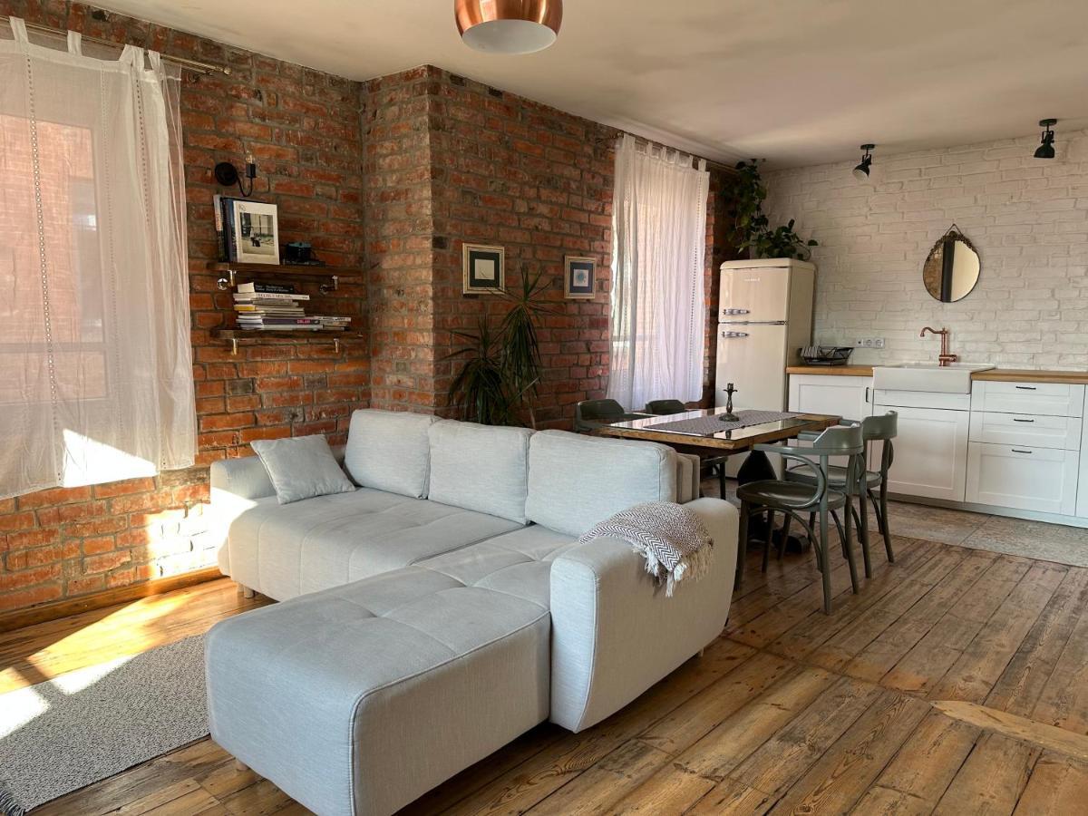 Bralu Street Apartments Лиепая Экстерьер фото